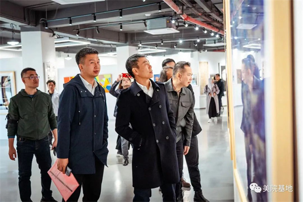 “第五屆粵港澳大灣區學校美術作品展暨第七屆廣東省高校美術作品學院獎雙年展”分展在景德鎮廣美創研中心開幕